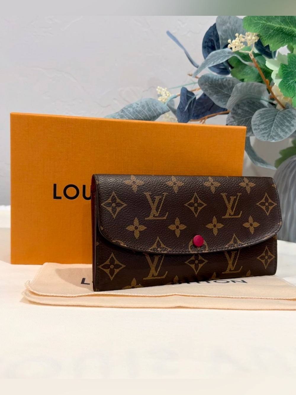Louis Vuitton Monogram Fuschia Emilie Bifold Wallet - Picture 5 of 16